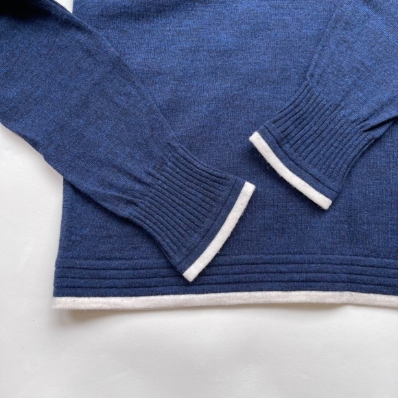 Club Monaco Crew Neck Navy Blue Sweater. Size Large - Picture 7 of 12